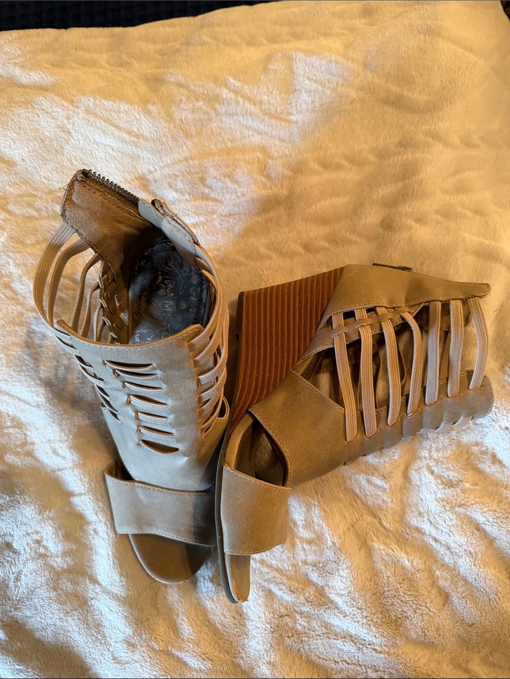 Women's Taupe Strappy Wedge Sandals